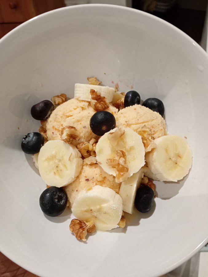 Peach and ricotta ice cream with banana, blueberries and walnuts, cooked in the Terroir kitchen