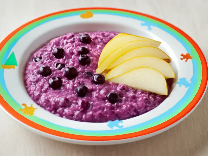 Purple Bilberry Oats with Pear Fans — The finished dish